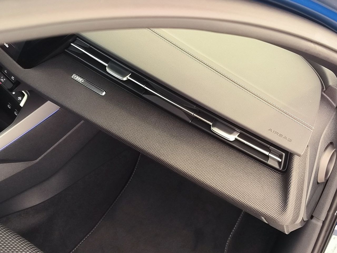 Audi A3 Sedan 35 Tfsi 150 Cv Stronic Sline - Foto 2