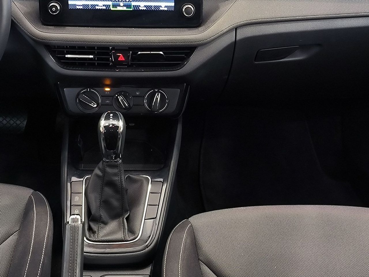 Skoda Fabia 1.0 Tsi 115 Cv Dsg Desing - Foto 2