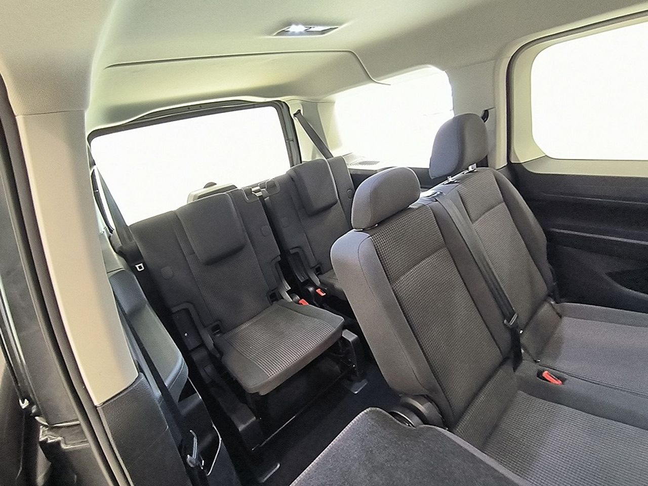 Volkswagen Caddy Maxi 2.0 Tdi 102 Cv Origin - Foto 2