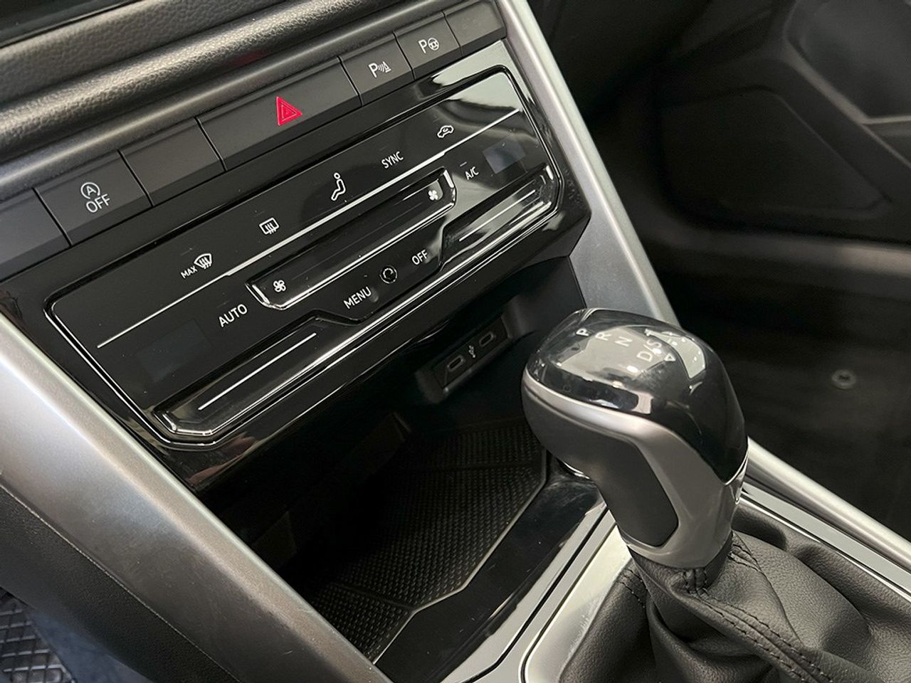 Volkswagen T-roc 1.5 Tsi 150 Cv Dsg Life - Foto 2