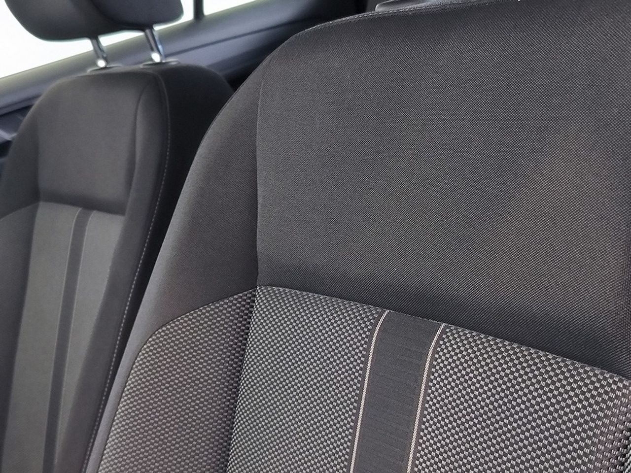 Volkswagen T-roc 2.0 Tdi 115cv Life - Foto 2