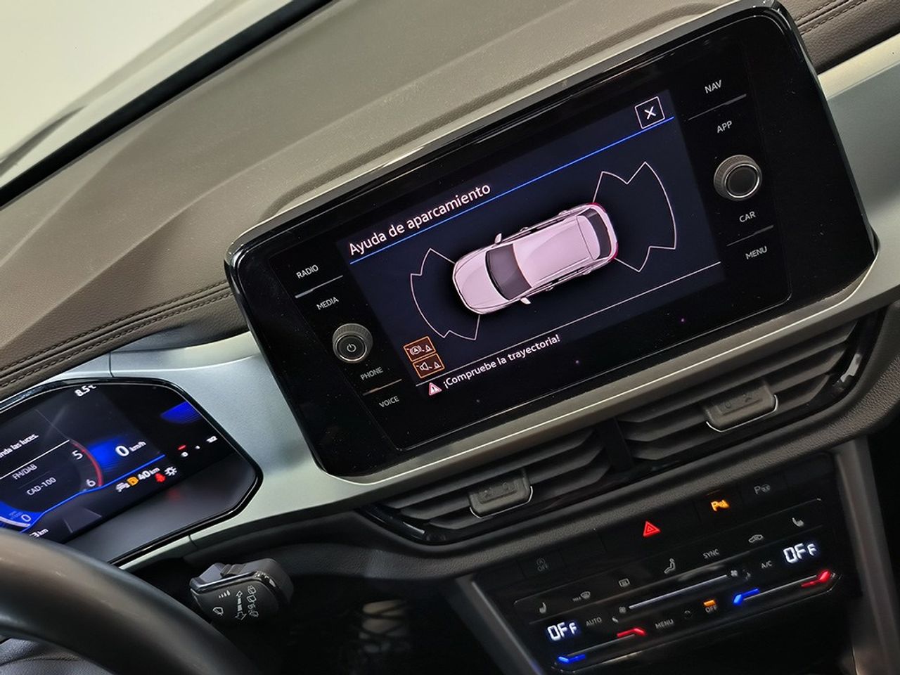 Volkswagen T-roc 2.0 Tdi 115cv Life - Foto 2