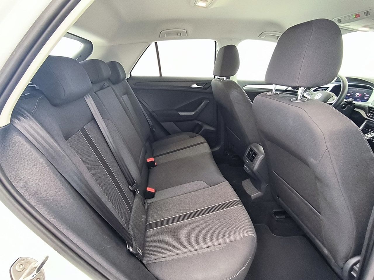 Volkswagen T-roc 2.0 Tdi 150 Cv Dsg Dark - Foto 2