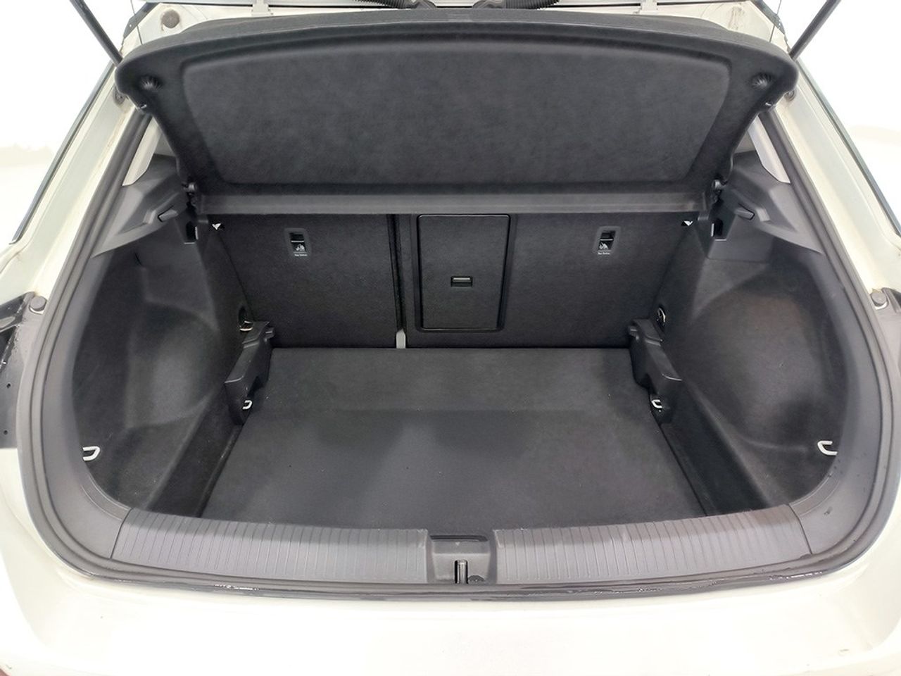 Volkswagen T-roc 2.0 Tdi 150 Cv Dsg Dark - Foto 2