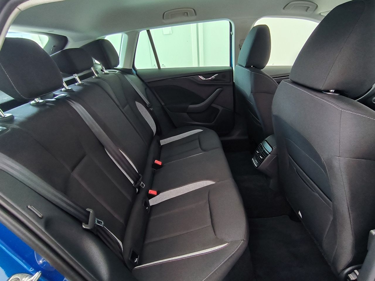 Skoda Kamiq 1.0 Tsi 115 Cv Selection - Foto 2