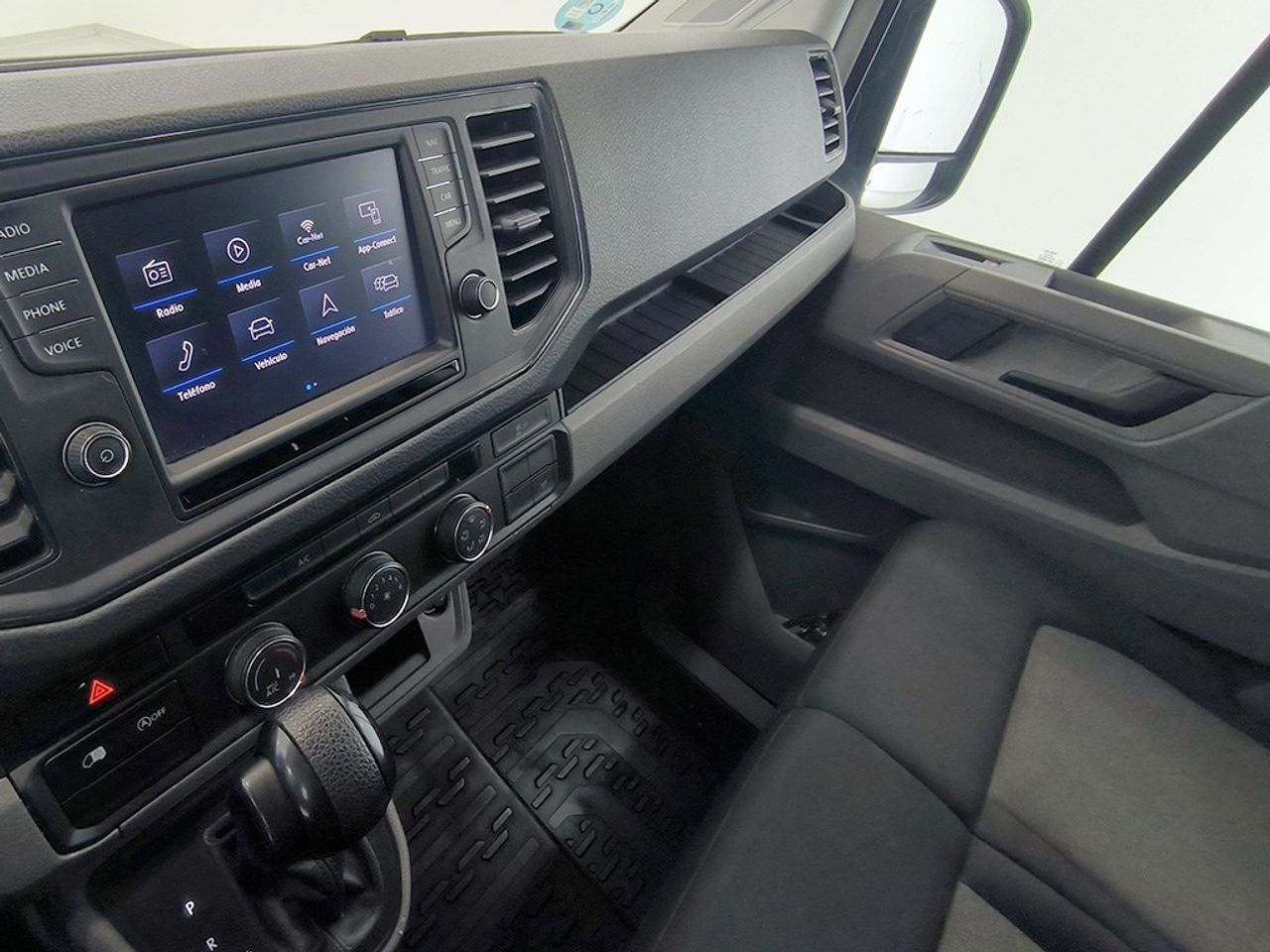 Volkswagen Crafter 2.0 Tdi 140 Cv Dsg L3h2 Furgon - Foto 2