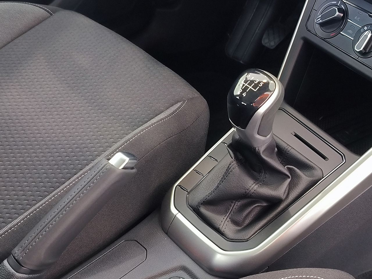 Volkswagen Polo 1.0 Tsi 95 Cv Match - Foto 2