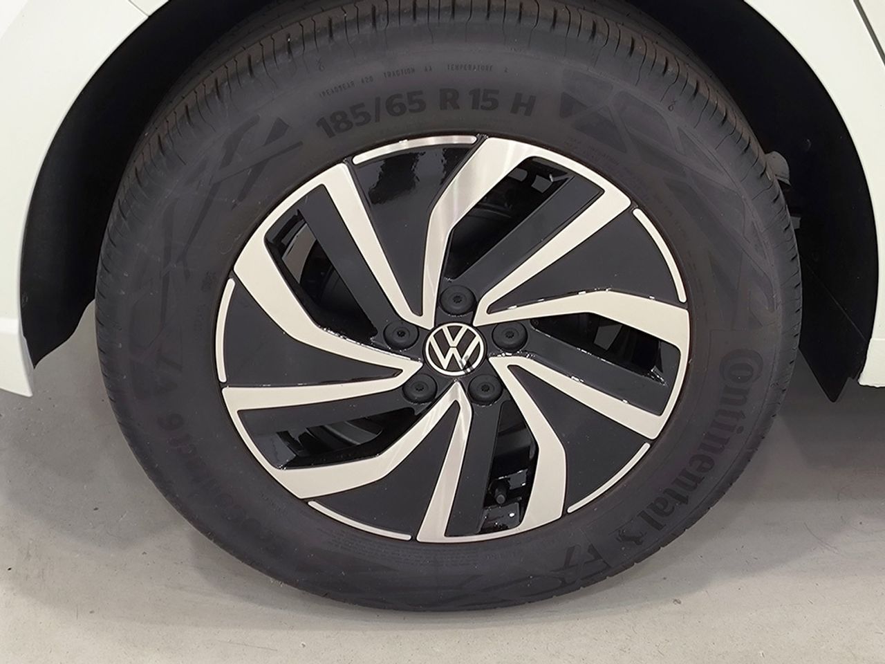 Volkswagen Polo 1.0 Tsi 95 Cv Match - Foto 2