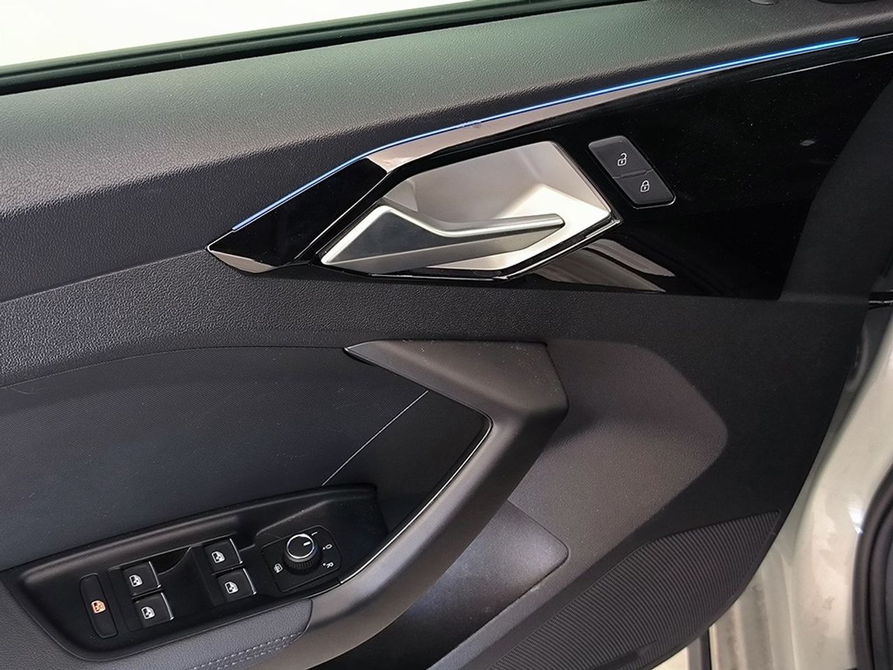 Audi A1 Sb 35 Tfsi 150cv Stronic Black Edition - Foto 2