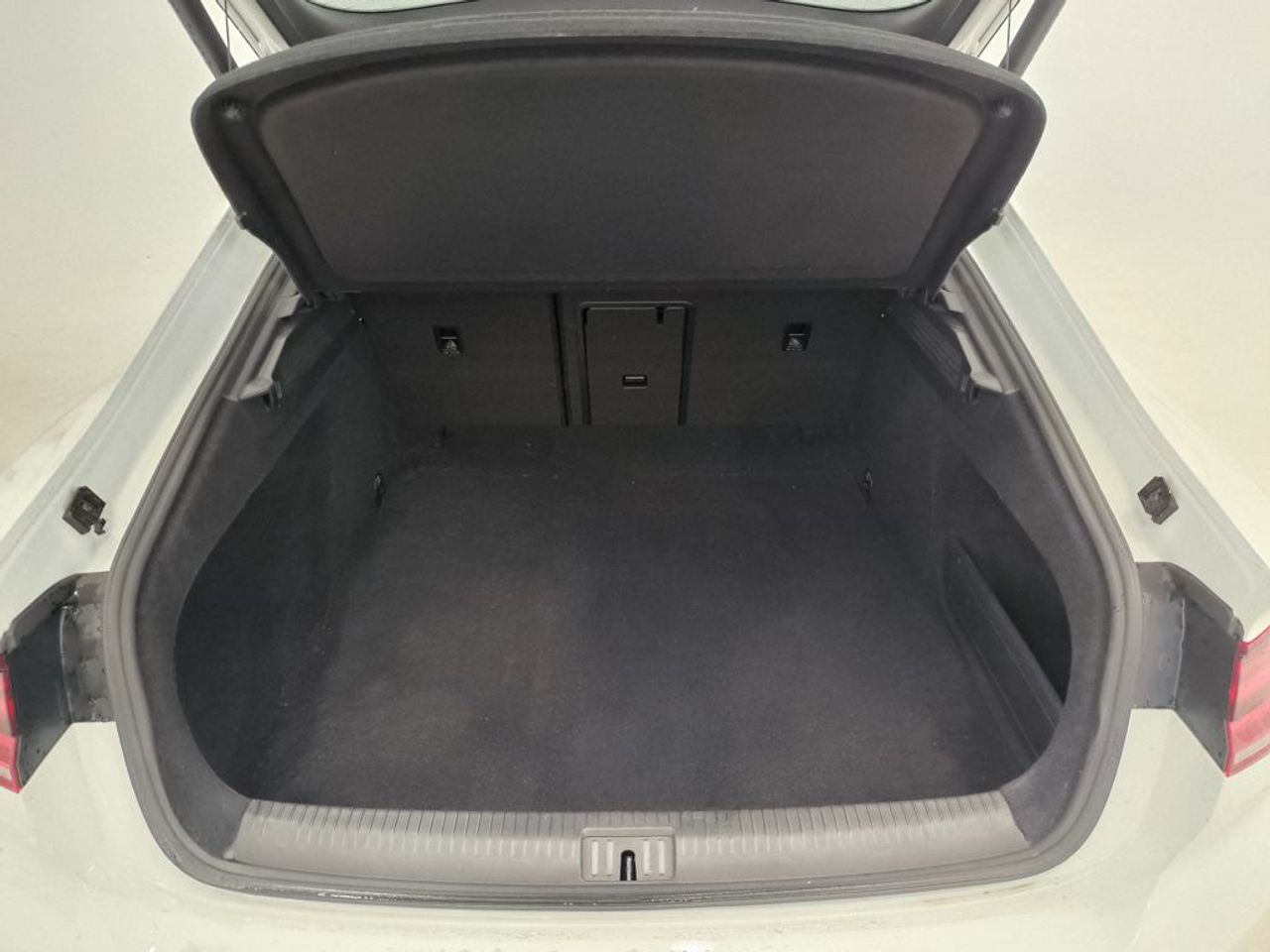 Volkswagen Arteon 20 Tsi 190cv Dsg R-line - Foto 2