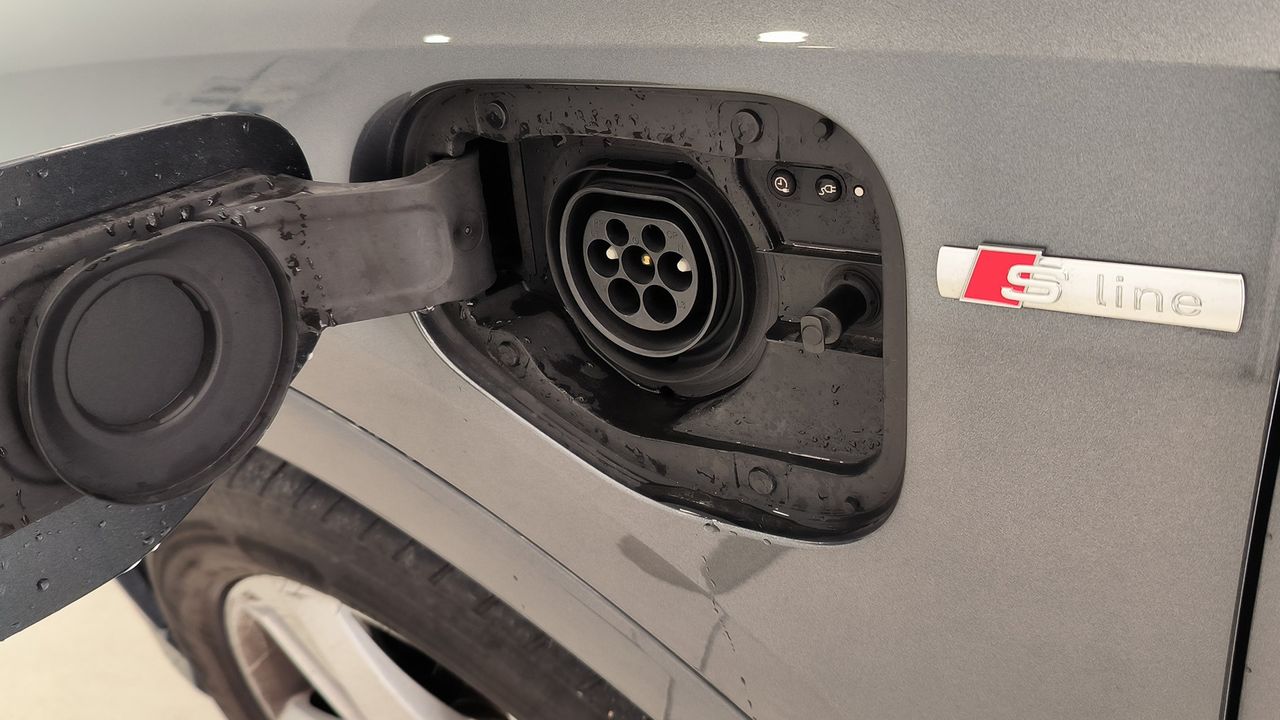 Audi Q3 Sb 45 Tfsie 245cv Stronic Sline - Foto 2