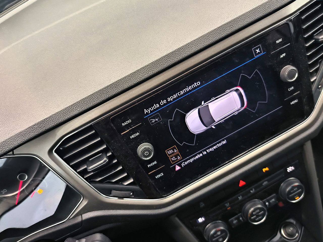 Volkswagen T-roc 10 Tsi 110cv Advance R-line - Foto 2