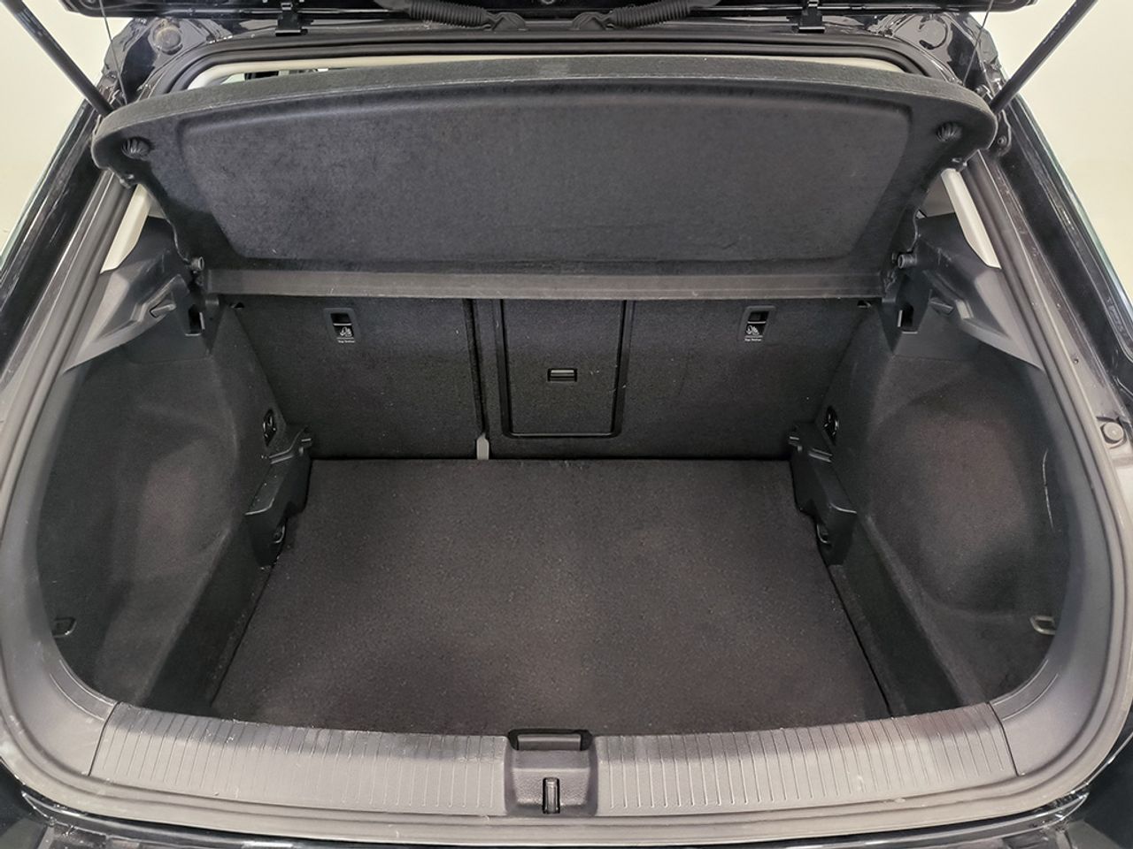 Volkswagen T-roc 10 Tsi 110cv Advance R-line - Foto 2