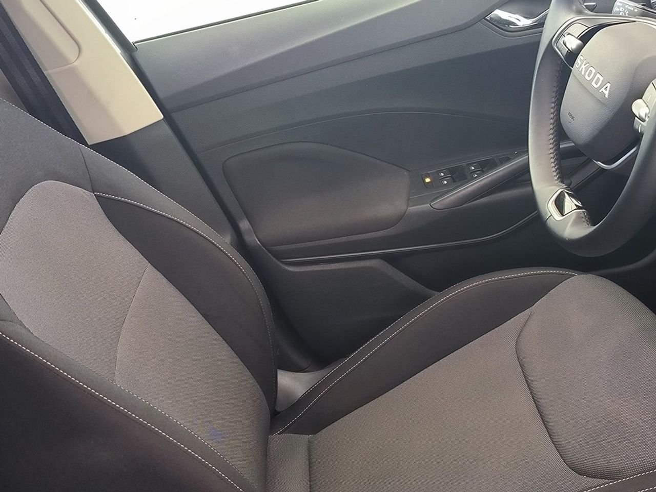 Skoda Fabia 1.0 Tsi 95 Cv Selection - Foto 2