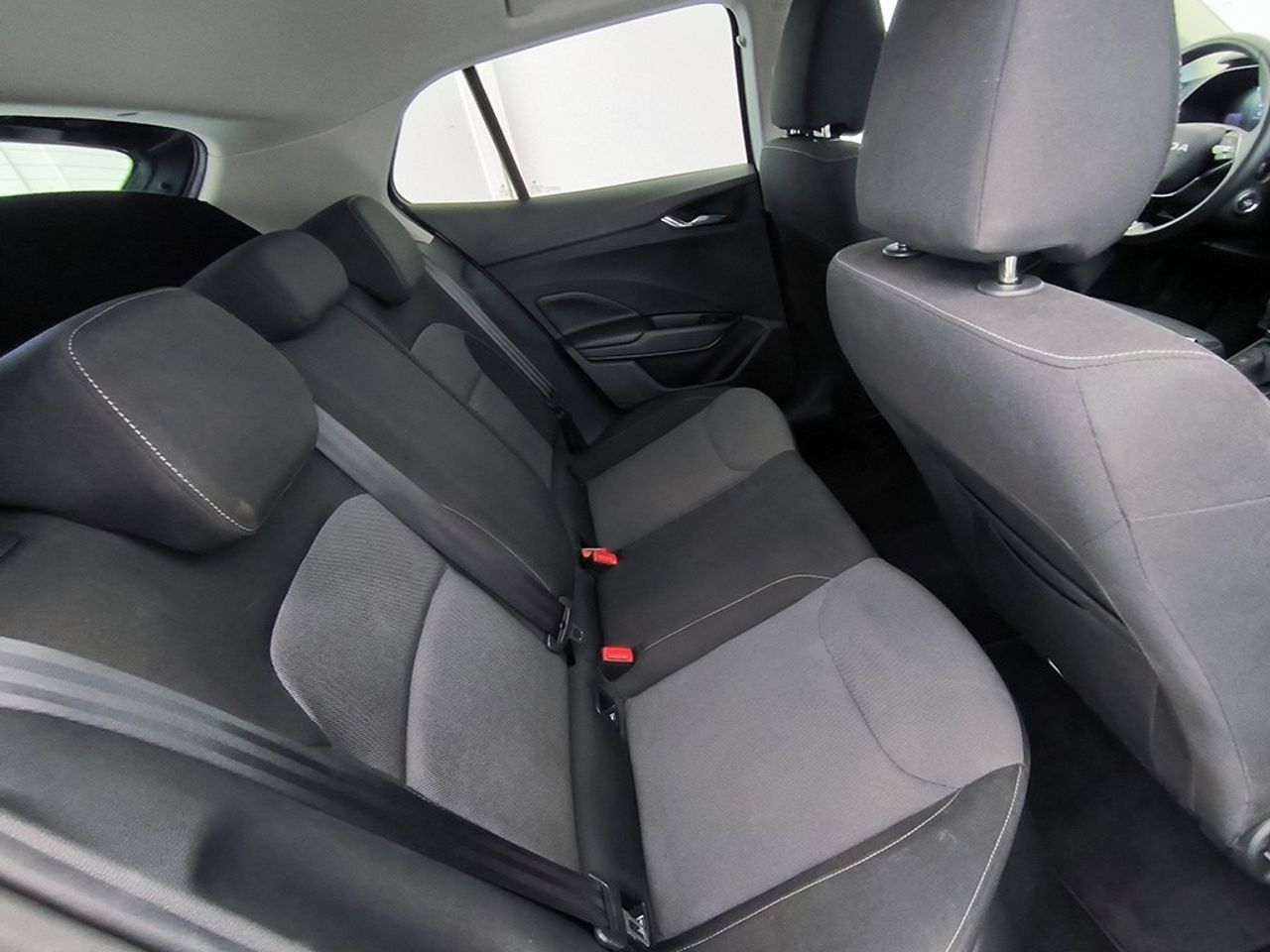 Skoda Fabia 1.0 Tsi 95 Cv Selection - Foto 2