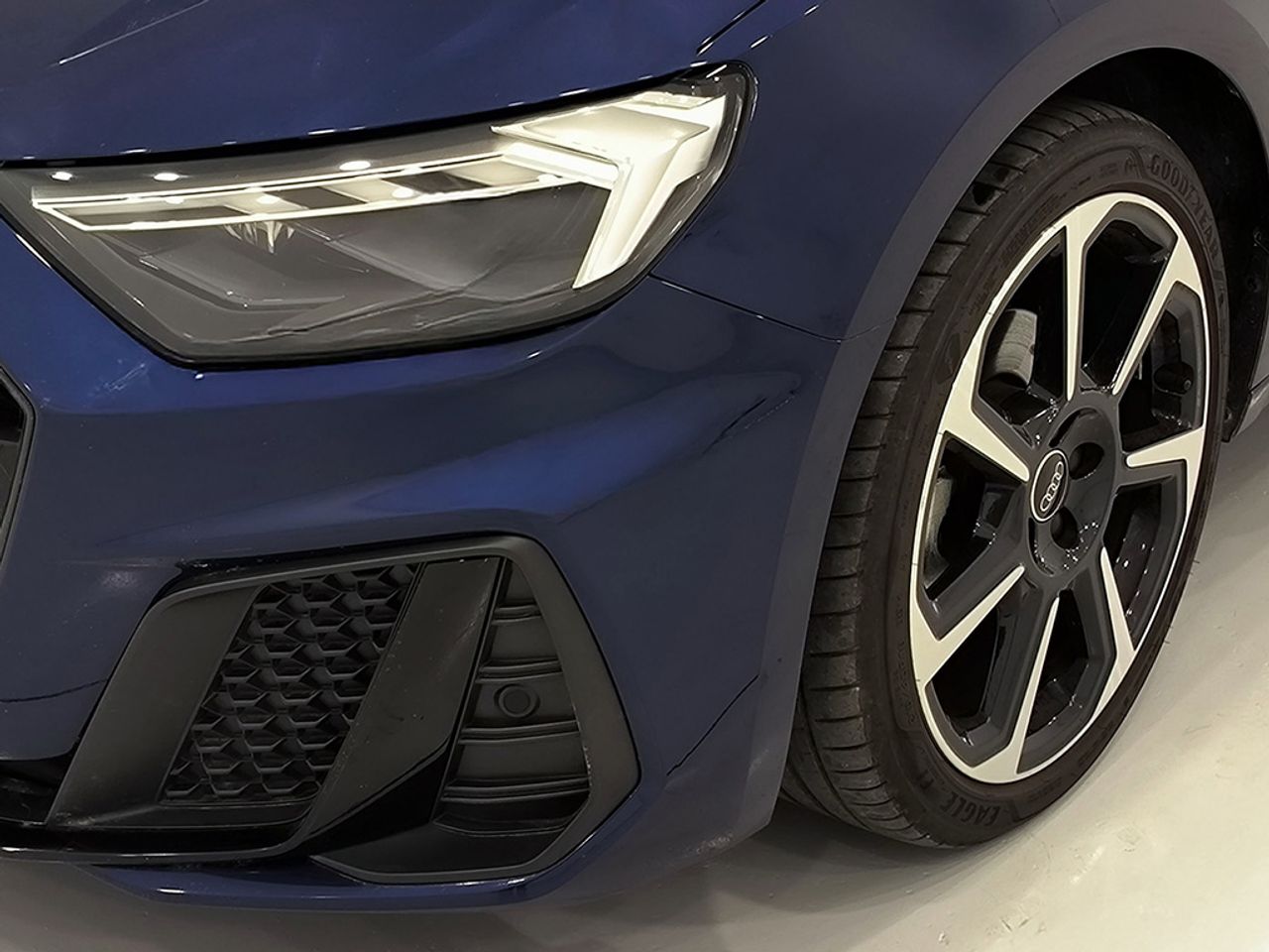 Audi A1 Sb 30 Tfsi 116 Cv Stronic Black Edicion - Foto 2