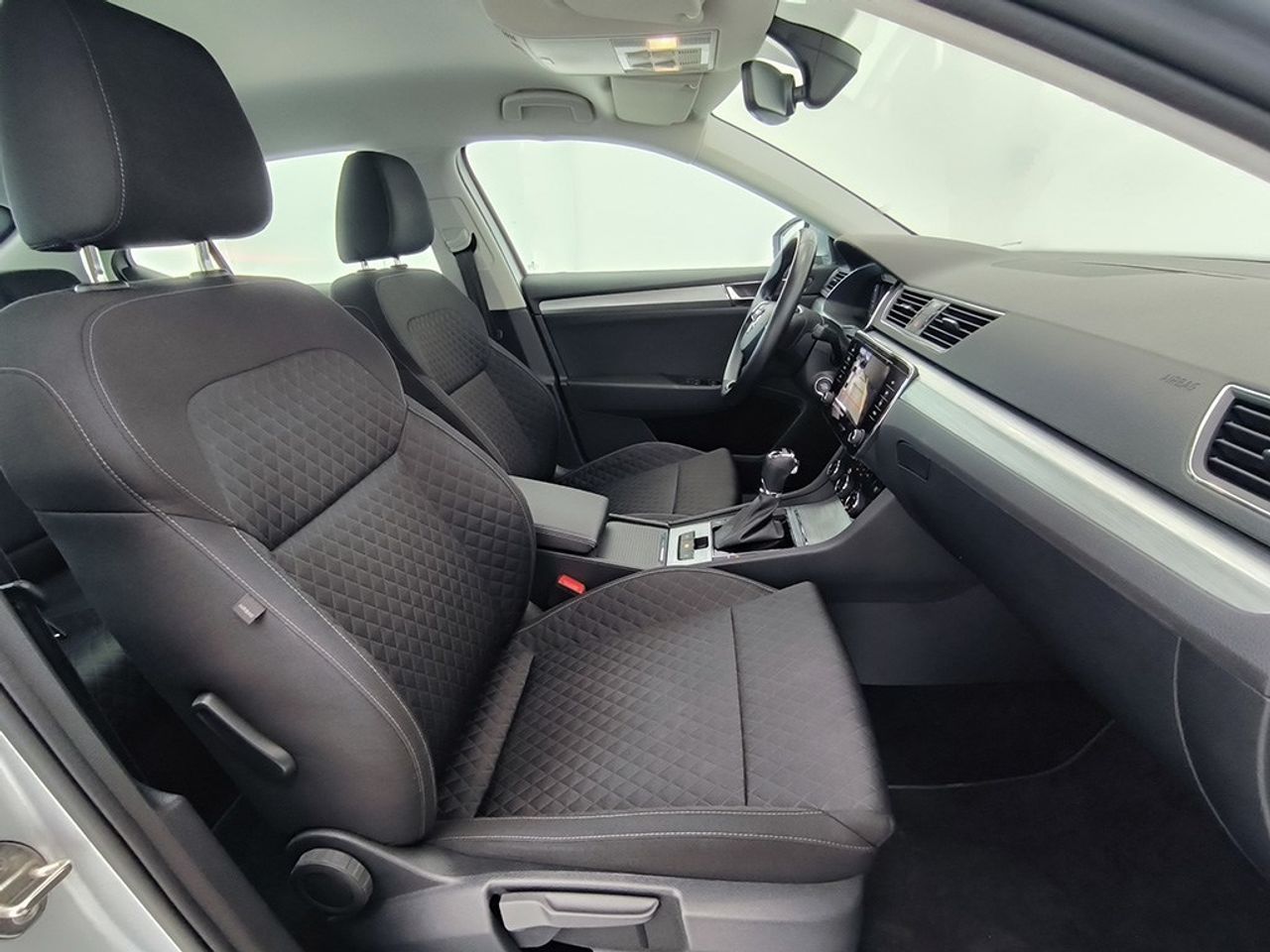 Skoda Superb 20 Tdi 150cv Dsg Ambition - Foto 2