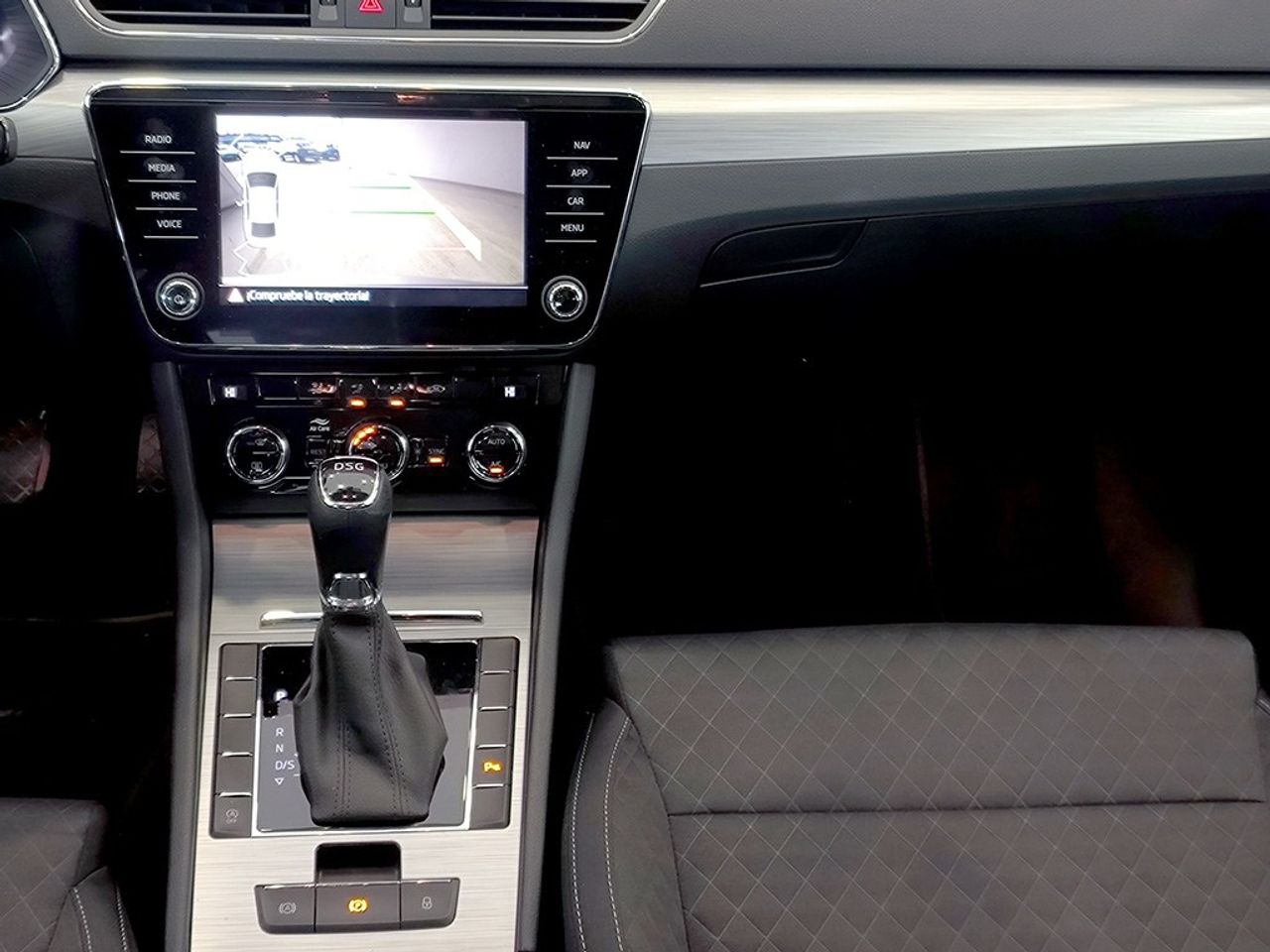 Skoda Superb 20 Tdi 150cv Dsg Ambition - Foto 2