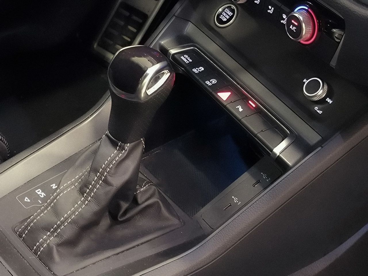 Audi Q3 35 Tfsi 150cv Stronic Black Line - Foto 2