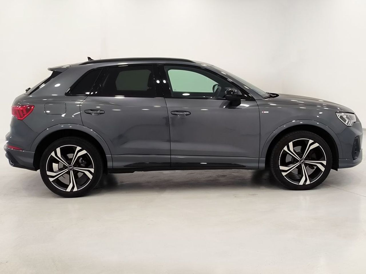 Audi Q3 45 tfsie 245 cv stronic black line - Foto 2