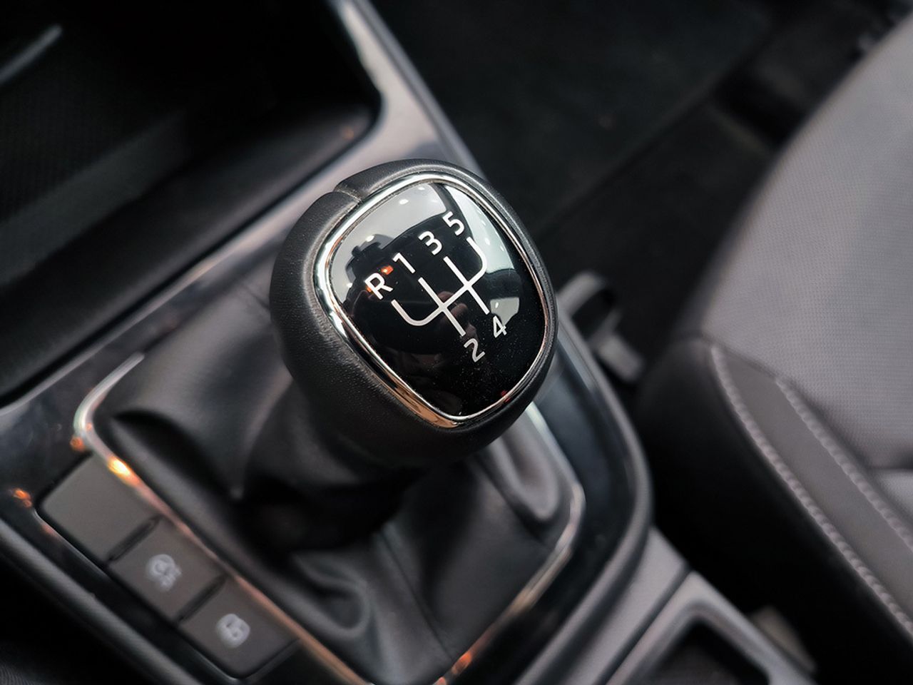 Skoda Fabia 1.0 Tsi 95 Cv Selection - Foto 2