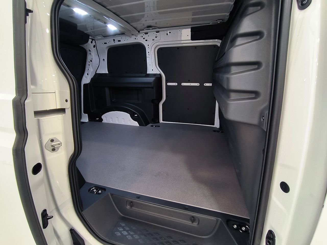 Volkswagen Id.buzz Id. Buzz Cargo Batalla Corta 286 Cv 79 Kw - Foto 2