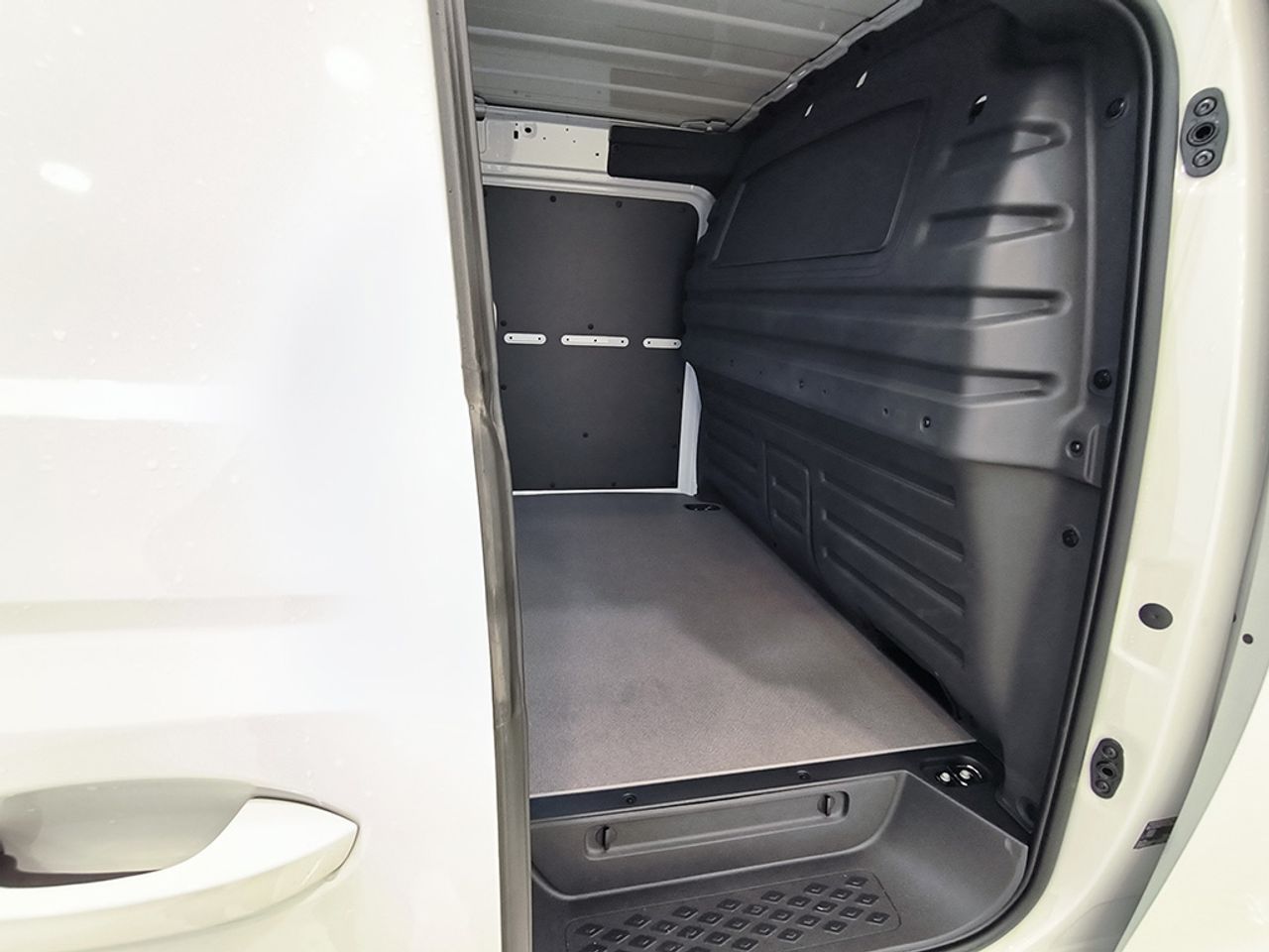 Volkswagen Id.buzz Id. Buzz Cargo Batalla Corta 286 Cv 79 Kw - Foto 2