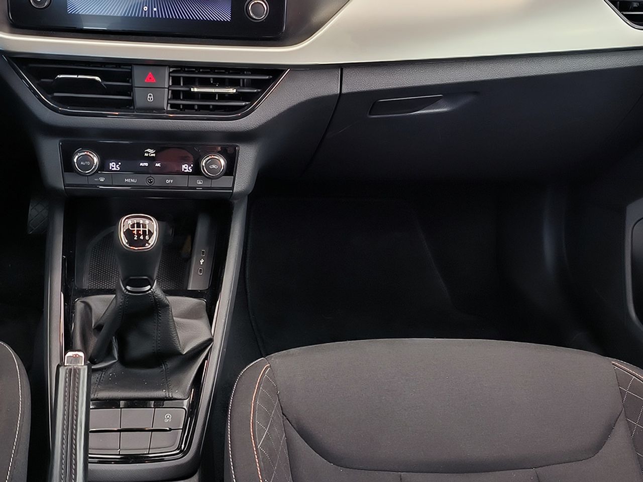 Skoda Kamiq Ambition 1,0 Tsi 81 Kw 110 Cv Manual 6 Vel. - Foto 2