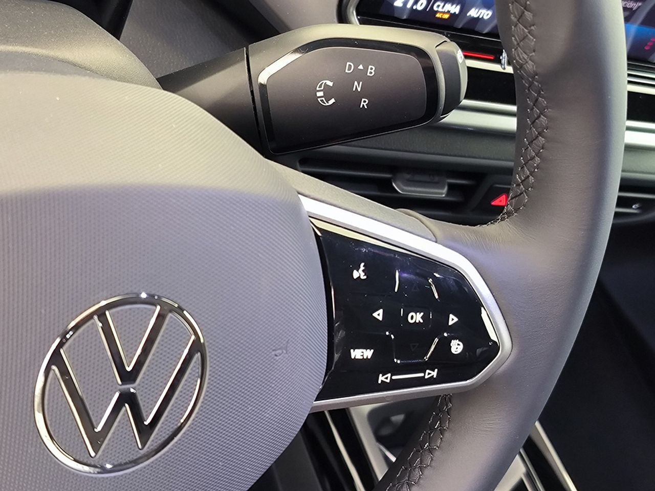 Volkswagen Id.4 Pro Black 286 Cv 77 Kwh - Foto 2