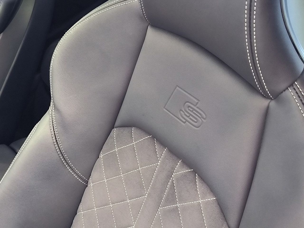 Audi A4 avant 35 tdi 163cv stronic black line limited - Foto 2