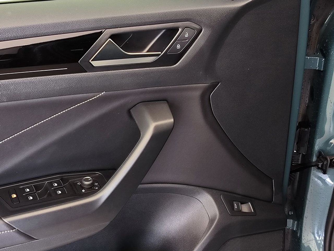 Volkswagen T-Roc 15tsi 150cv dsg r-line - Foto 2