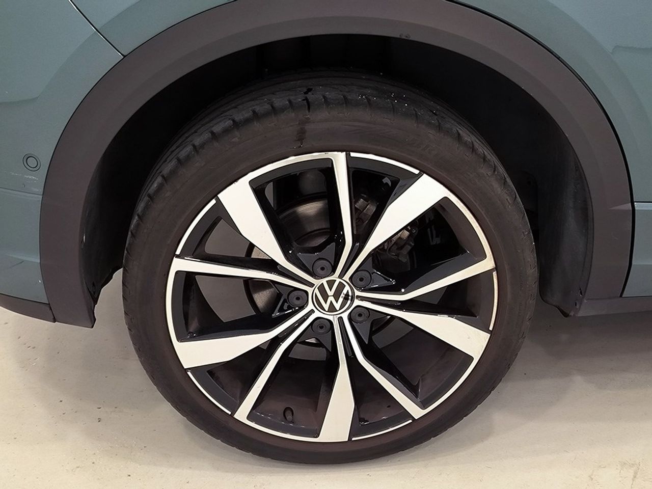 Volkswagen T-Roc 15tsi 150cv dsg r-line - Foto 2