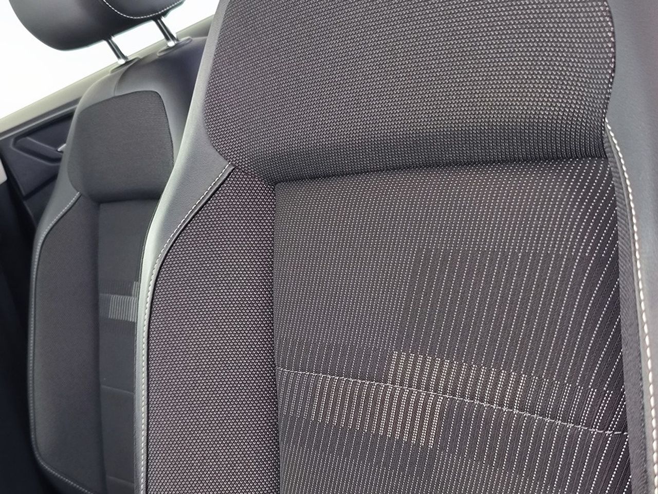 Volkswagen T-Cross 1.0 tsi 110 cv sport - Foto 2