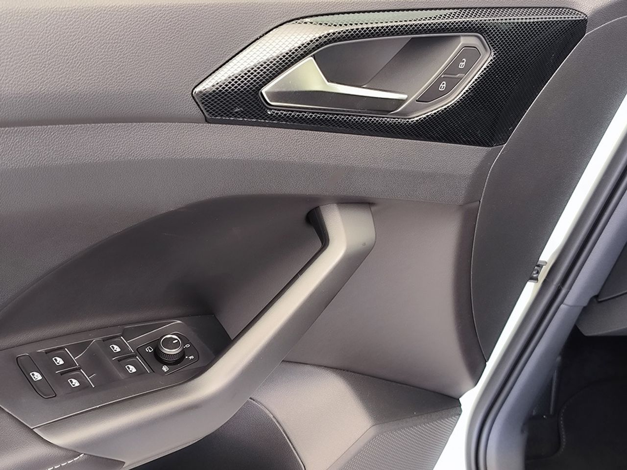 Volkswagen T-cross 1.0 Tsi 116 Cv Dsg R-line - Foto 2