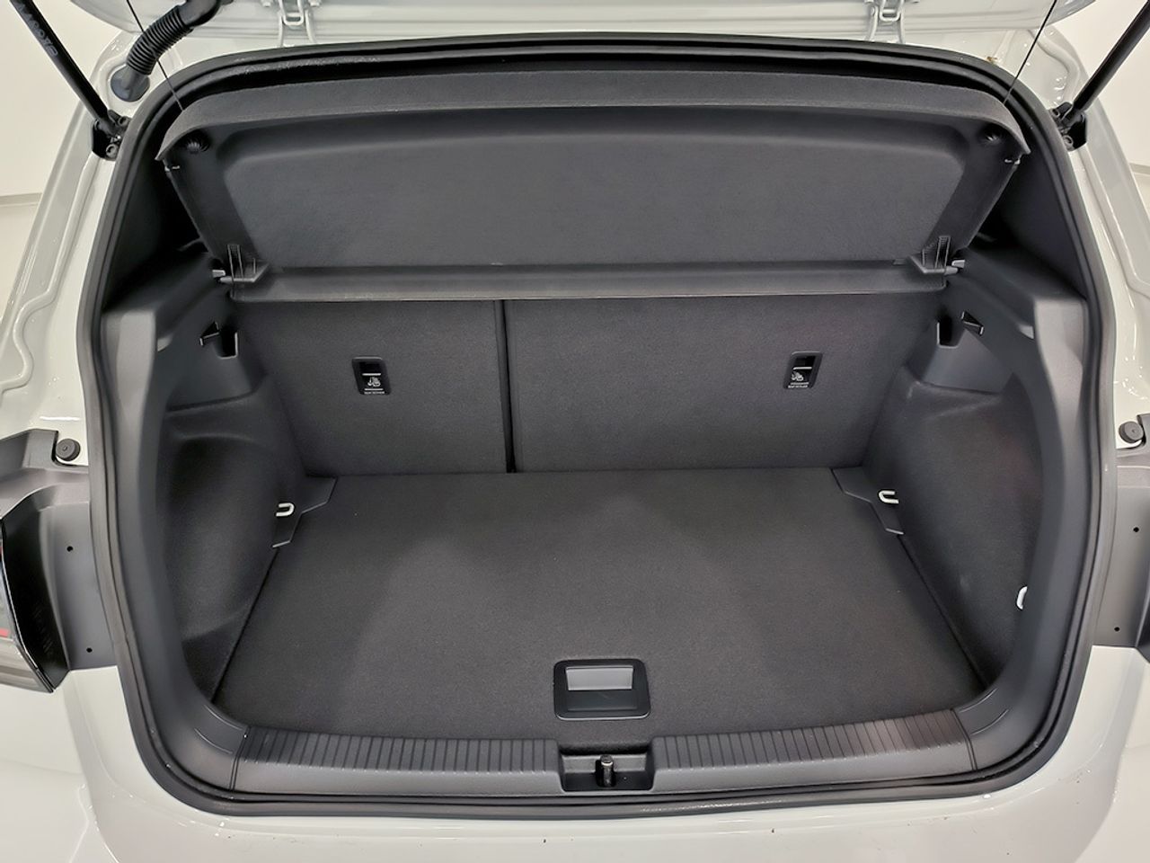 Volkswagen T-cross 1.0 Tsi 116 Cv Dsg R-line - Foto 2