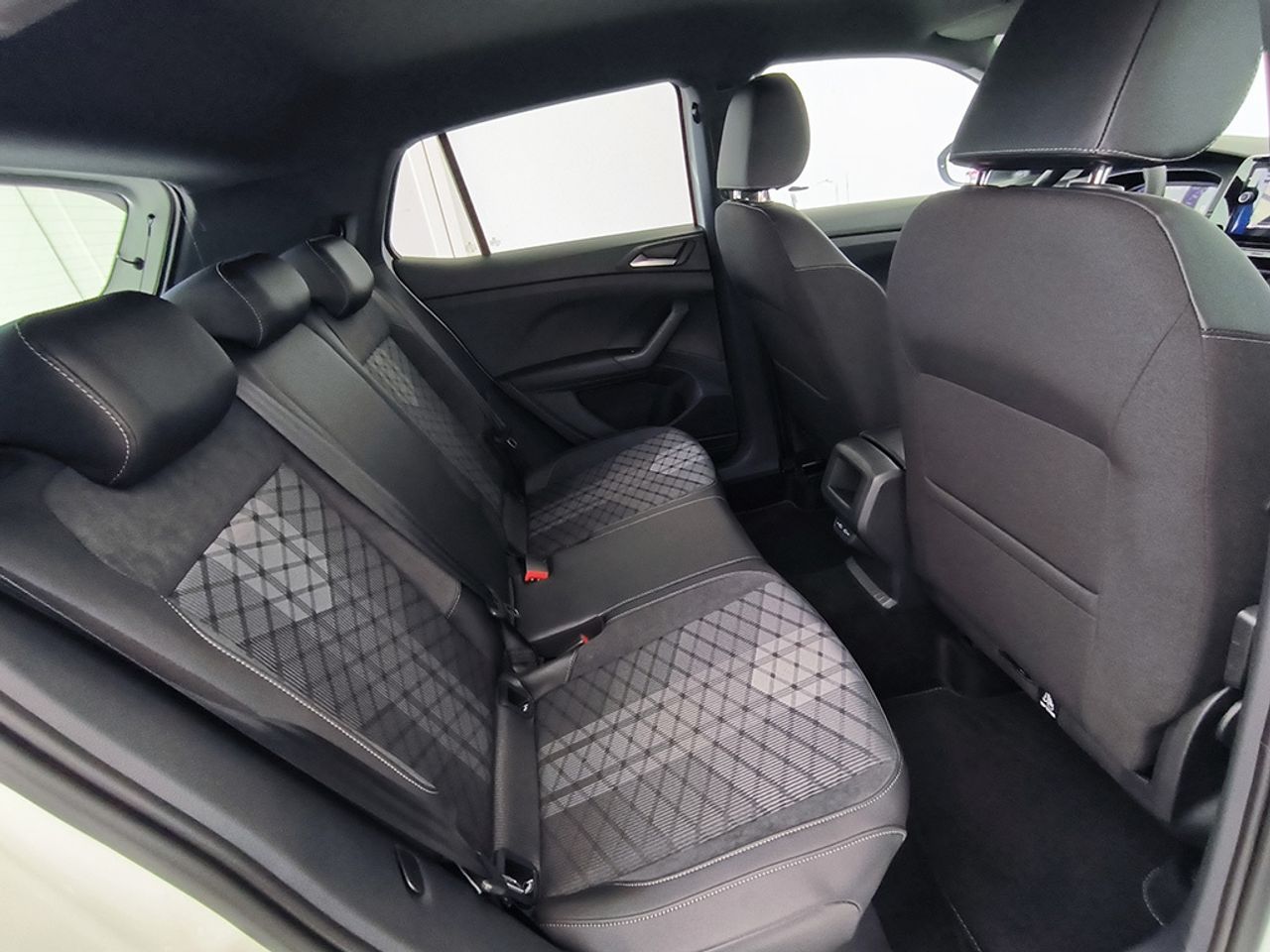 Volkswagen T-cross 1.0 Tsi 116 Cv Dsg R-line - Foto 2