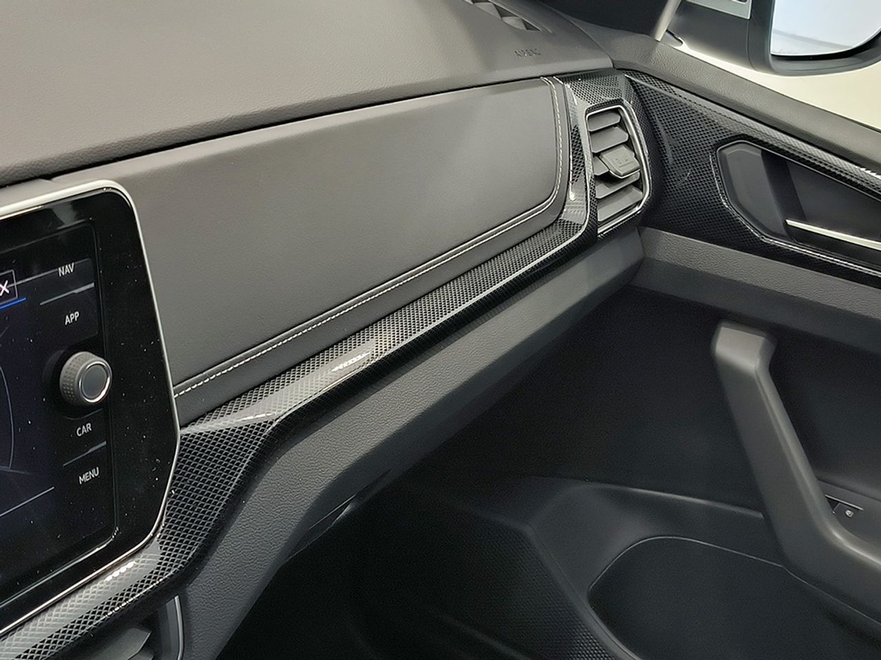 Volkswagen T-cross 1.0 Tsi 116 Cv R-line - Foto 2