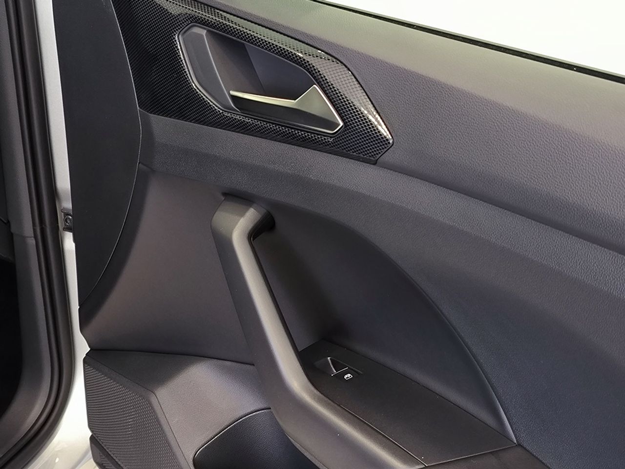 Volkswagen T-cross 1.0 Tsi 116 Cv R-line - Foto 2