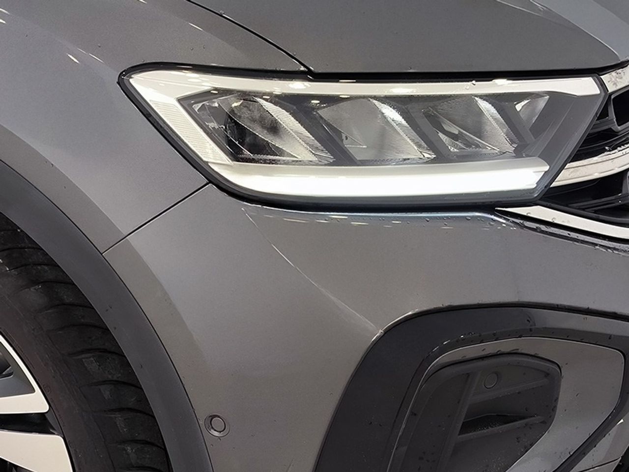 Volkswagen T-Roc 1.5 tsi 150 cv dsg r-line - Foto 2