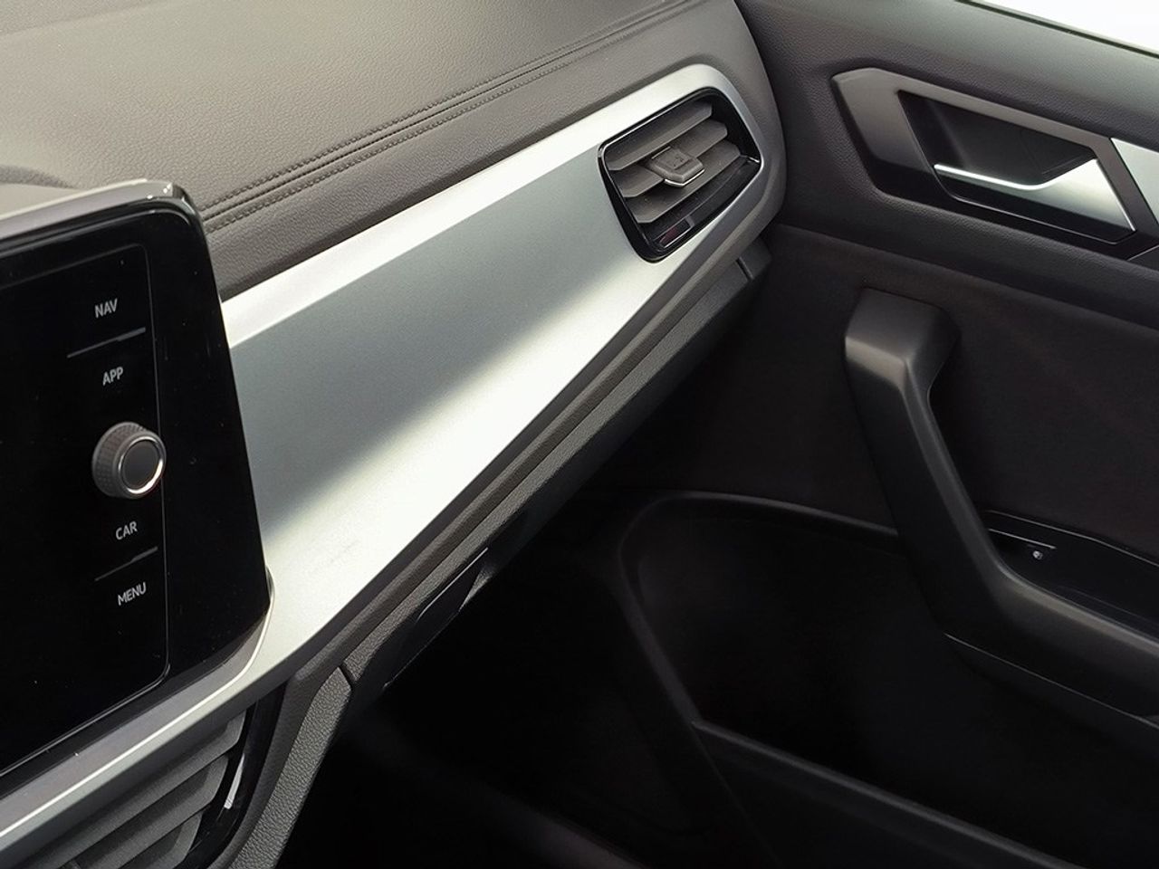 Volkswagen T-Roc 1.5 tsi 150 cv dsg life - Foto 2