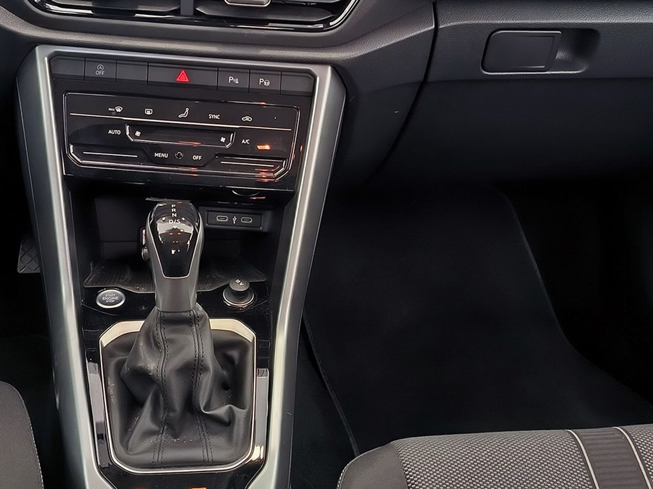 Volkswagen T-Roc 1.5 tsi 150 cv dsg life - Foto 2