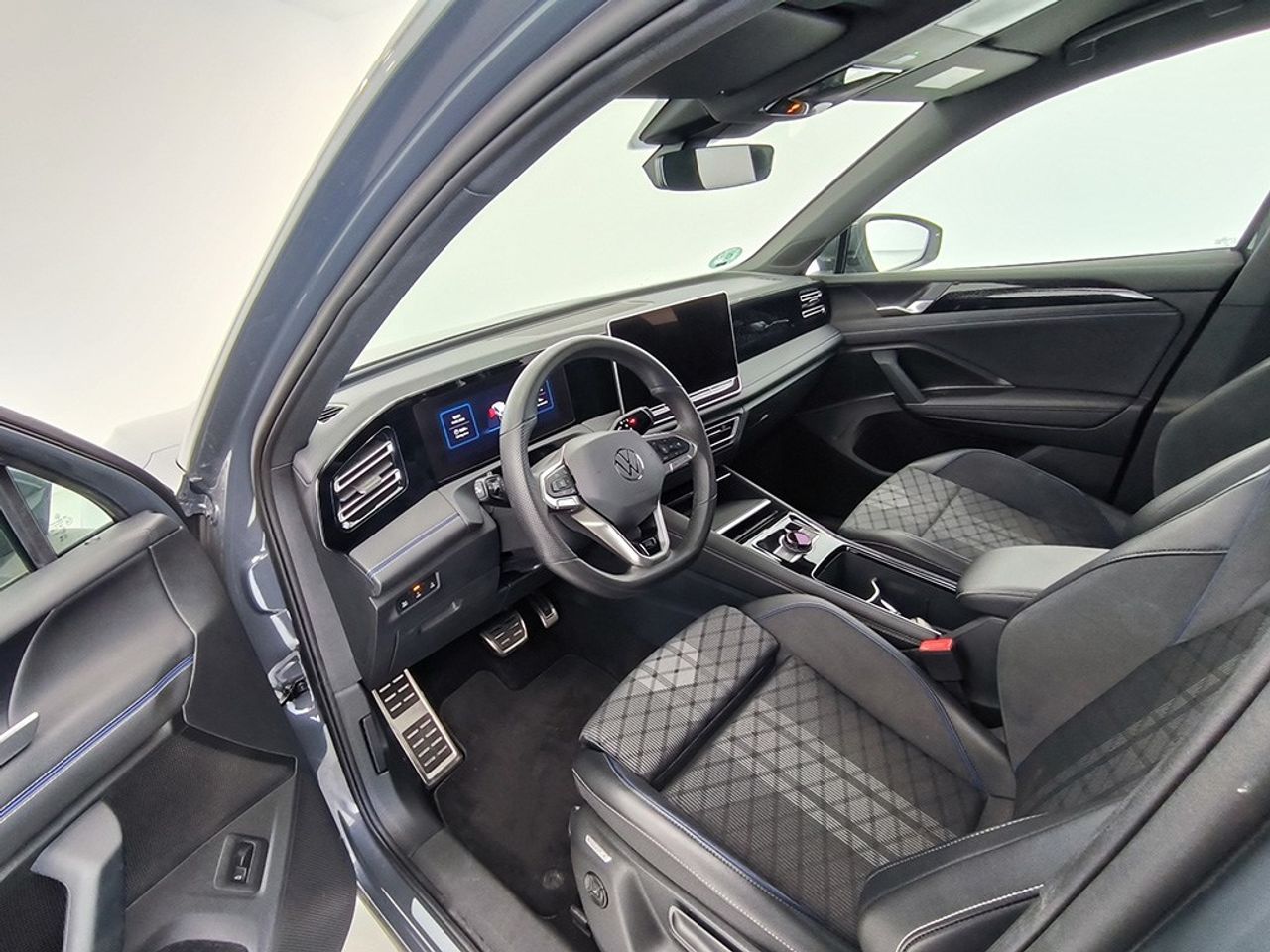 Volkswagen Tiguan 2.0 tdi 150 cv dsg rline - Foto 2