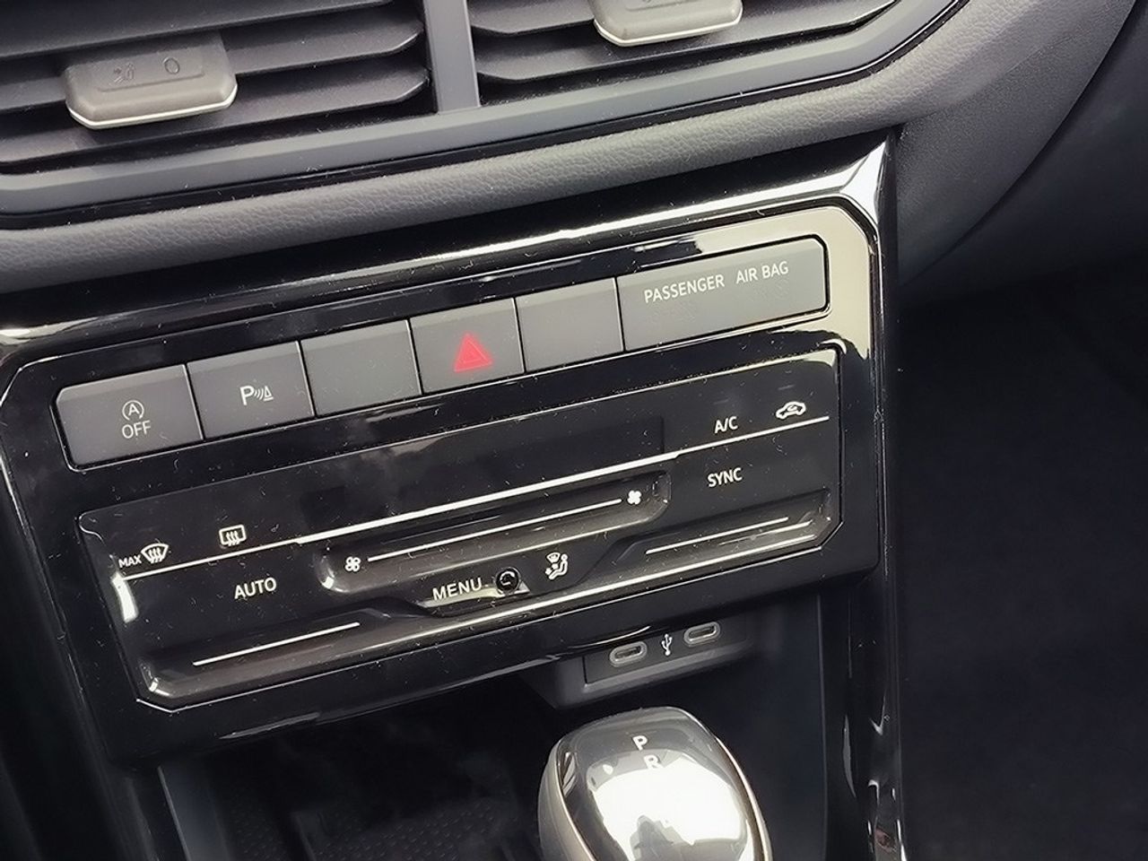 Volkswagen T-Cross 1.0 tsi 115 cv dsg - Foto 2