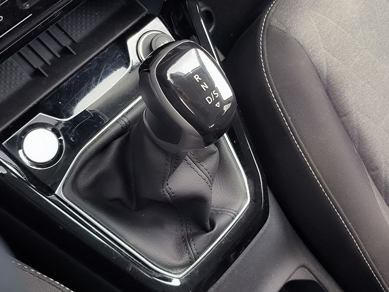 Volkswagen T-Cross 1.0 tsi 115 cv dsg - Foto 2