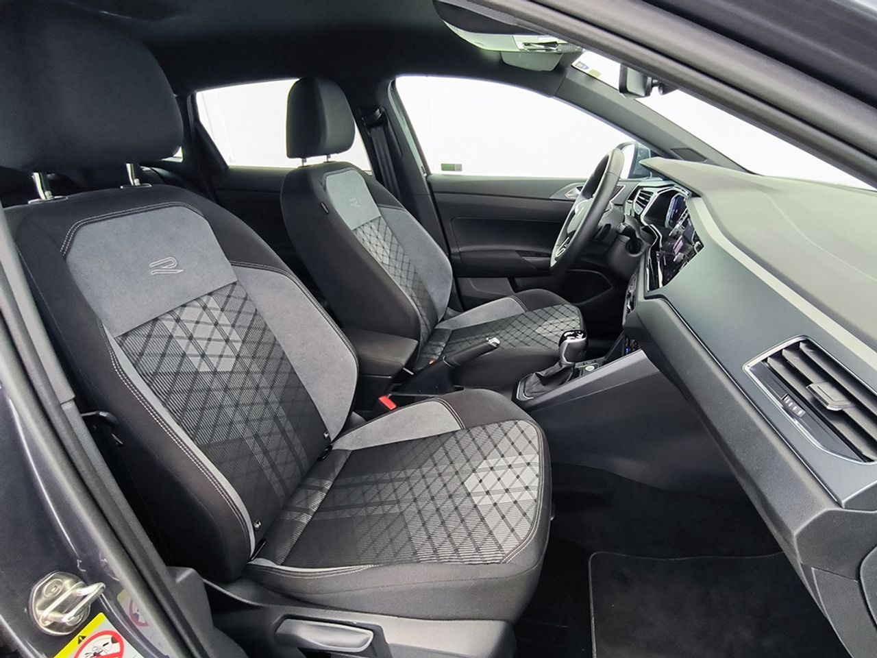 Volkswagen Taigo R-line 1.0 Tsi 116 Cv Dsg - Foto 2