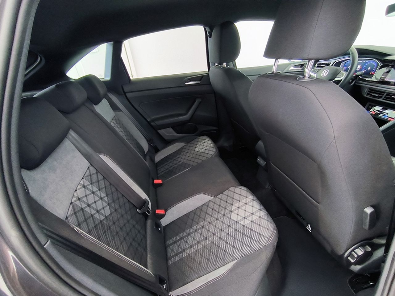 Volkswagen Taigo R-line 1.0 Tsi 116 Cv Dsg - Foto 2