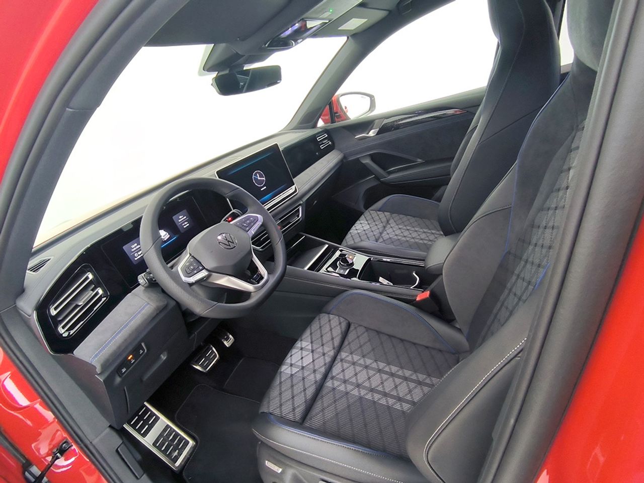 Volkswagen Tiguan R-line 1.5 Tsi Ehybrid 150 Cv / 85 K - Foto 2