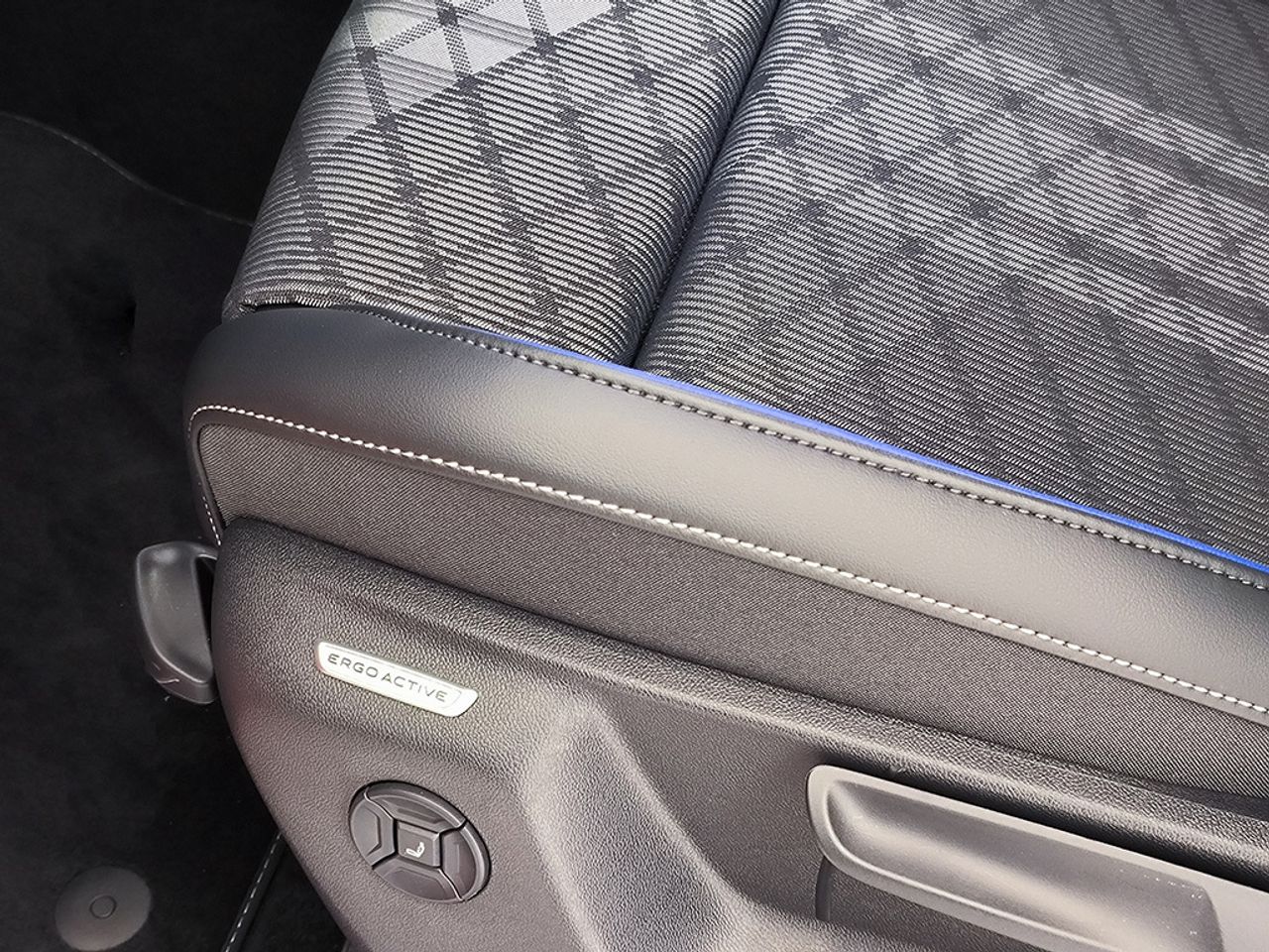 Volkswagen Tiguan R-line 1.5 Tsi Ehybrid 150 Cv / 85 K - Foto 2