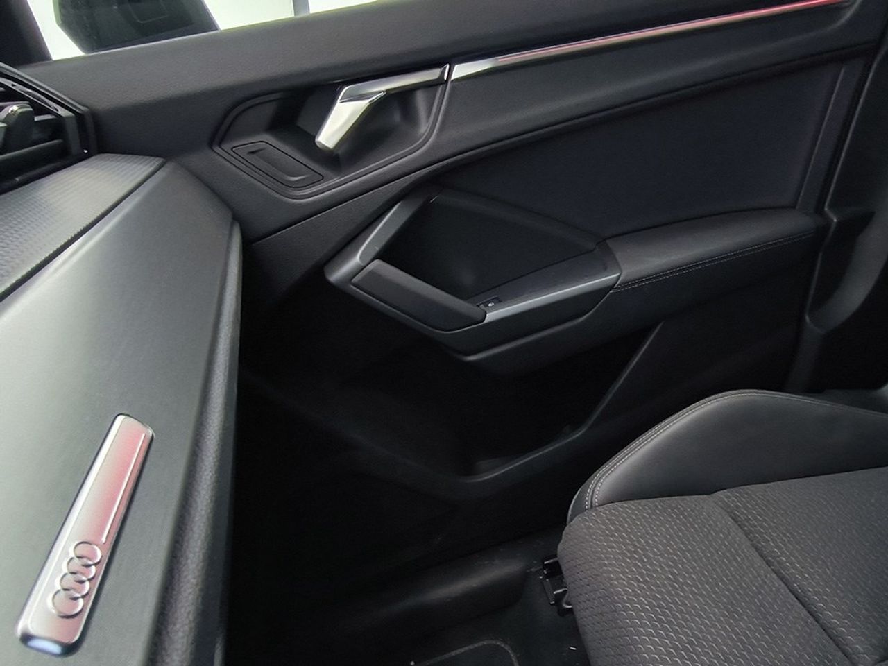 Audi Q3 sb 35 tdi 150cv stronic black limited - Foto 2