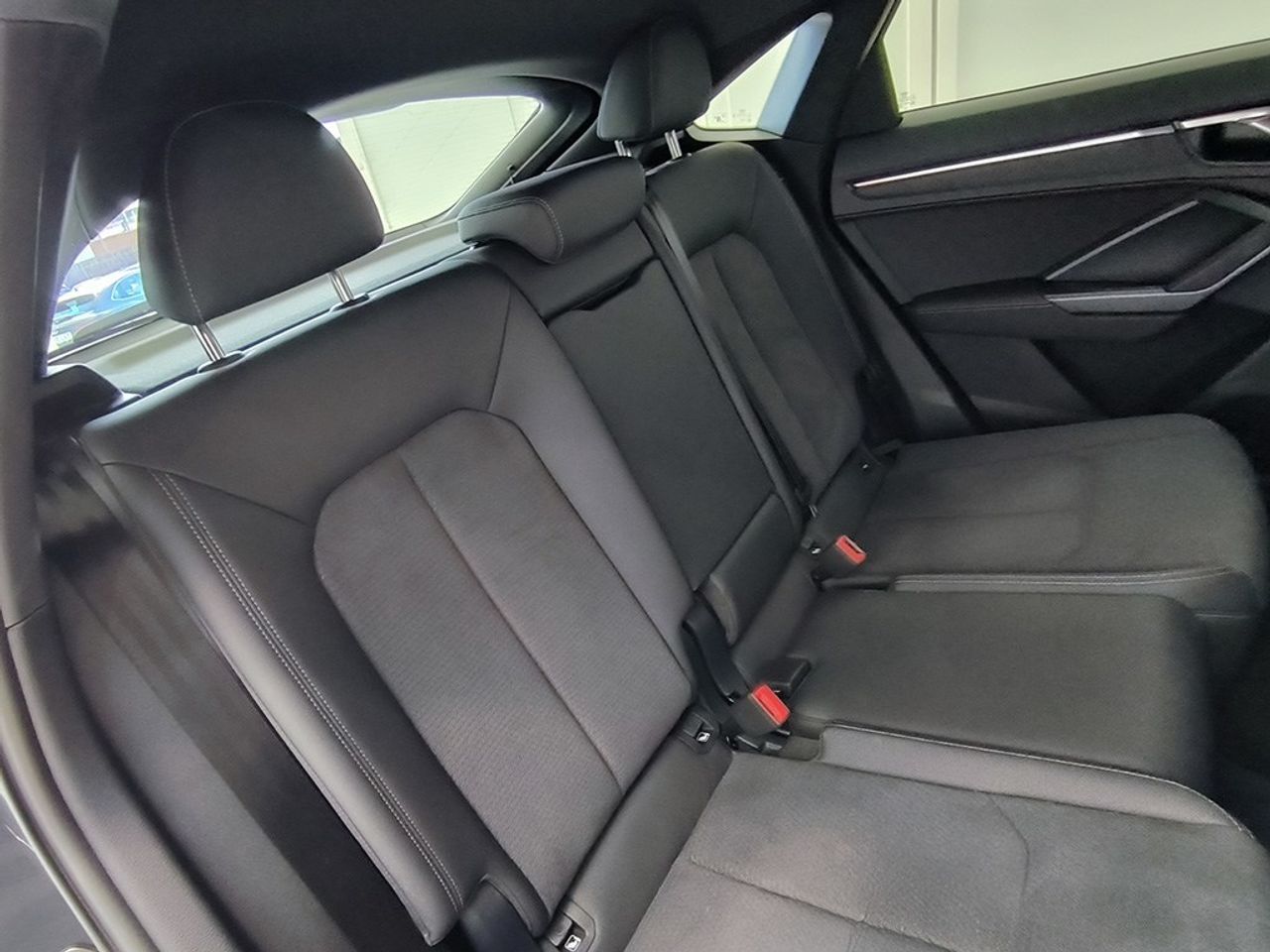 Audi Q3 sb 35 tdi 150cv stronic black limited - Foto 2